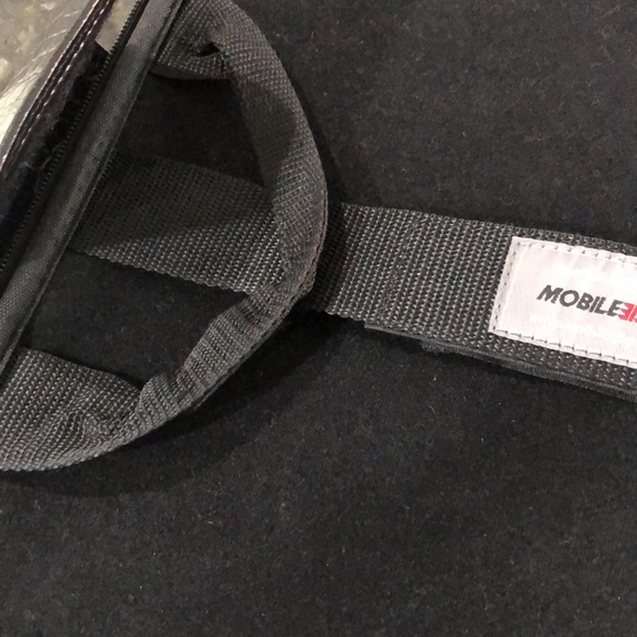 Mobile Edge Computer Case - Picture 11 of 14